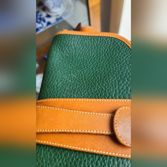 Vintage Dooney & Bourke - Picture 15 of 15